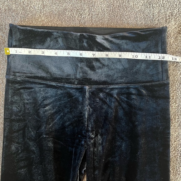 Athleta Women’s Velvet Tight - Picture 8 of 10